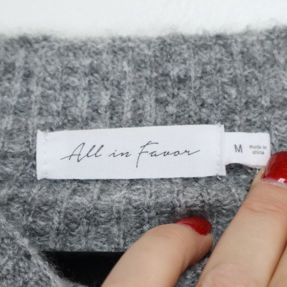 NWT ALL IN FAVOR Women's Size M Pullover Sweater Funnel Neck Long Sleeve Gray - Picture 5 of 8